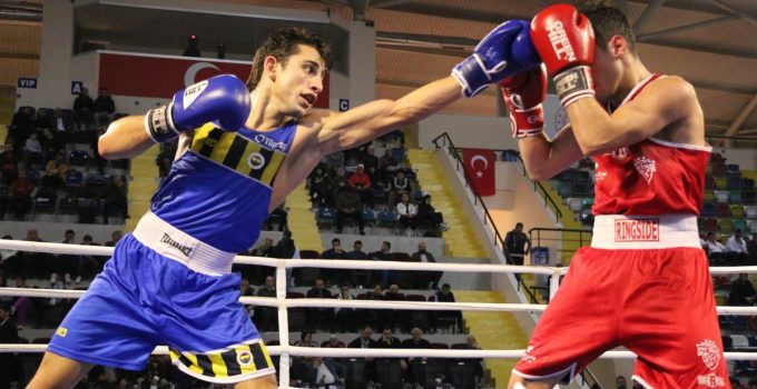 Mersinli boksörlerden 1 altın 1 bronz madalya