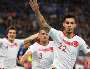 Galatasaray, Kaan Ayhan’ı açıkladı