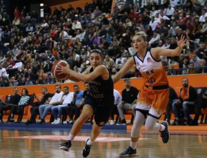 ÇBK, Fener’i yine yendi