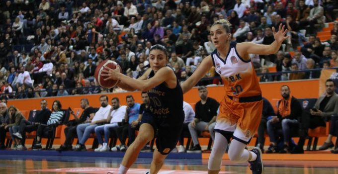 ÇBK, Fener’i yine yendi