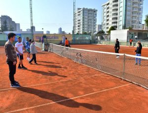 Yenişehir Belediyesi özel çocukları yalnız bırakmıyor