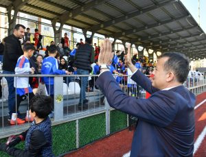 Yenişehir Belediyesi Geleneksel U12 Futbol Turnuvası başladı