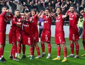 Zirvenin sahibi Yılport Samsunspor