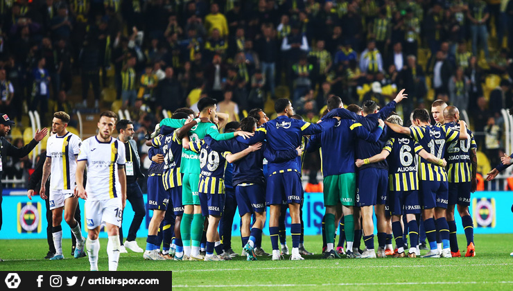 Fenerbahçe, son dakikalarda geri döndü