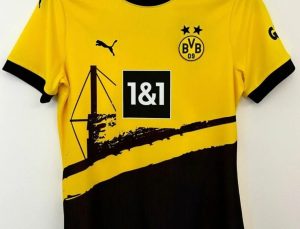 Dortmund Yeni Sezon İçin Ev Sahibi Formasını Tanıttı