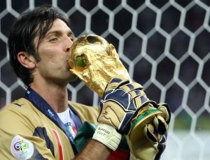 Gianluigi Buffon emekliliğini açıkladı