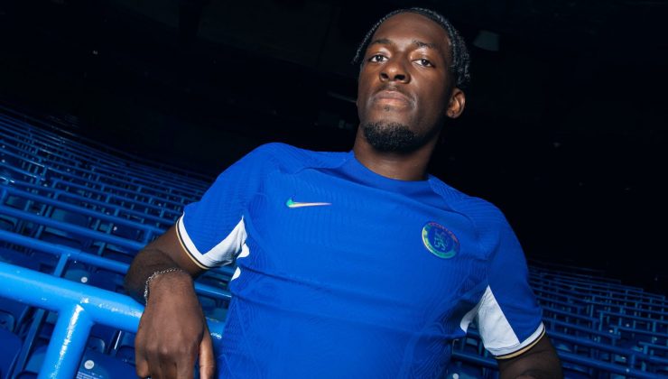 Chelsea, Axel Disasi’yi kadrosuna kattı.